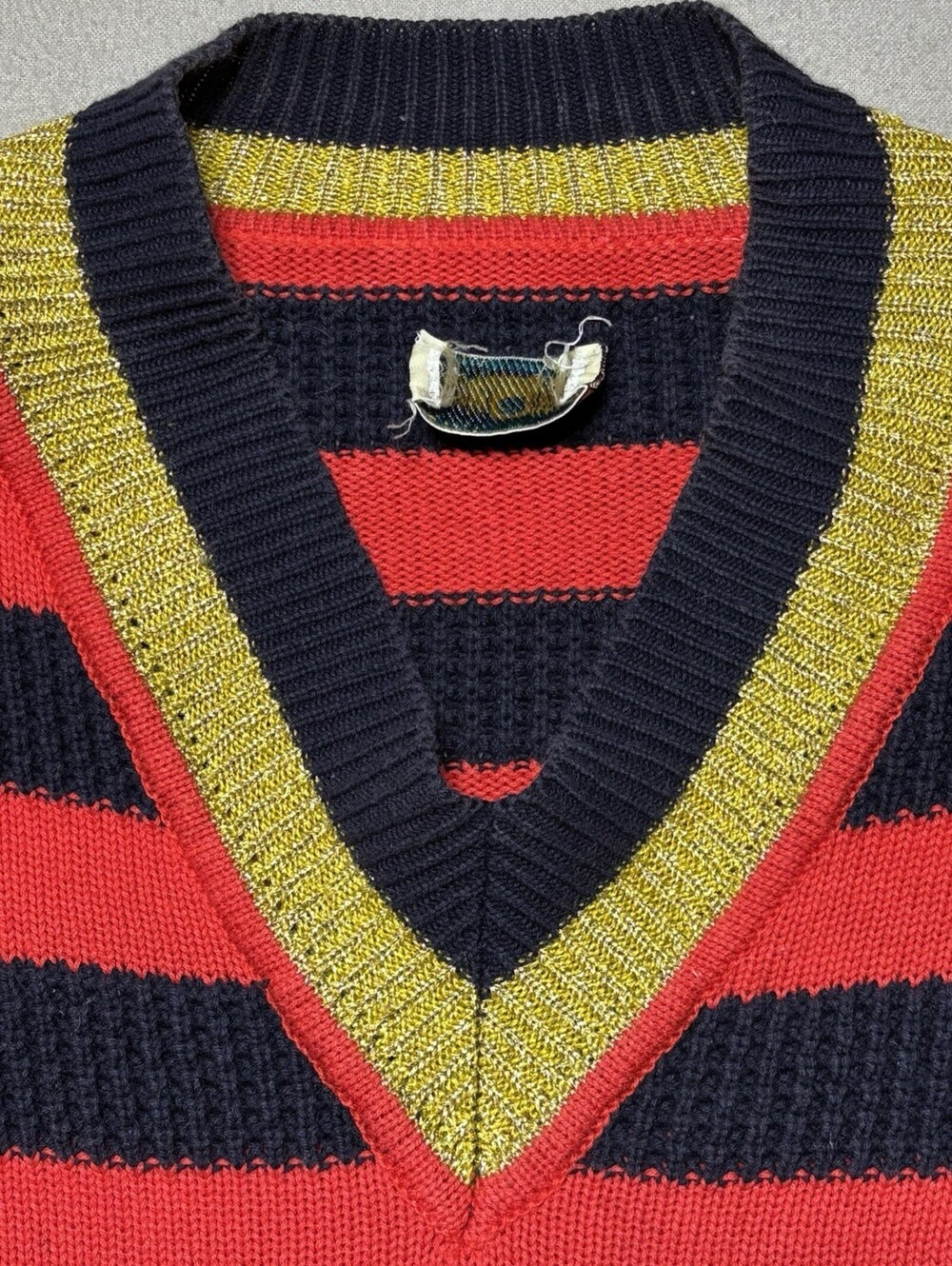 Vintage 1980s Vianni Red Navy Gold Nautical Striped V Neck Sweater Size 14 (42) - Picture 3 of 8